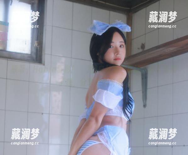 哎呀，Habin夏彬(하빈)的白丝图包真让人停下来想了想，分享不分享呢？