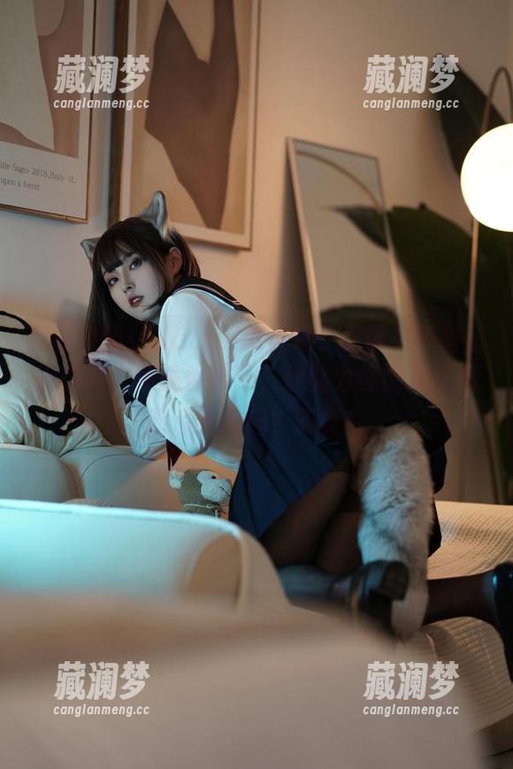 原图快看！Natsuko夏夏子又带来了碧蓝航线的“夜晚香雪”，你以为你能逃过这股清新风吗？天真！