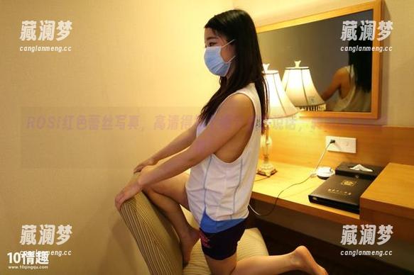 ROSI红色蕾丝写真，高清得每个细节都在说话，转瞬即逝的惊艳！