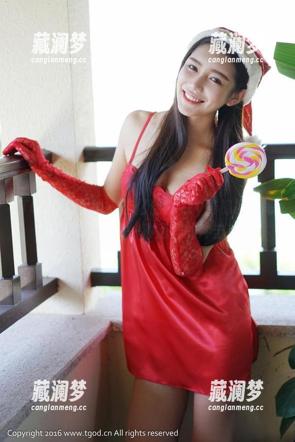 TGOD推女神 - 施忆佳Kitty酱棉袜：高清分享带来了一种别样的冲击感。
