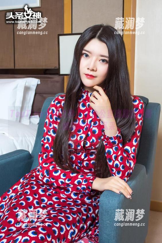 TouTiao头条女神 - 在办公室磨蹭的李丽莎，难得的秘书风采