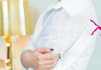 UGirls尤果网 – 信悦儿的美腿：每一职称都是腿的代名词，来看看无圣光套图，腿有多灵活。