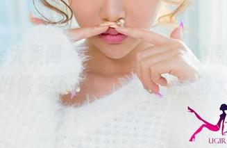 UGirls尤果网 – 又是一组油亮的原图，这油量好像多了一点，韩乐优你够大胆！
