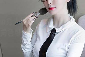 Xiuren秀人网 – 看laura阿姣最新图集，女王角色可是颠覆了我对女王的印象！