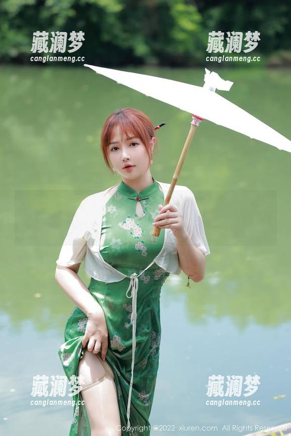 Xiuren秀人网 - 白裙随风舞动，哦，唐安诺的私拍美图让我觉得心里痒痒的。