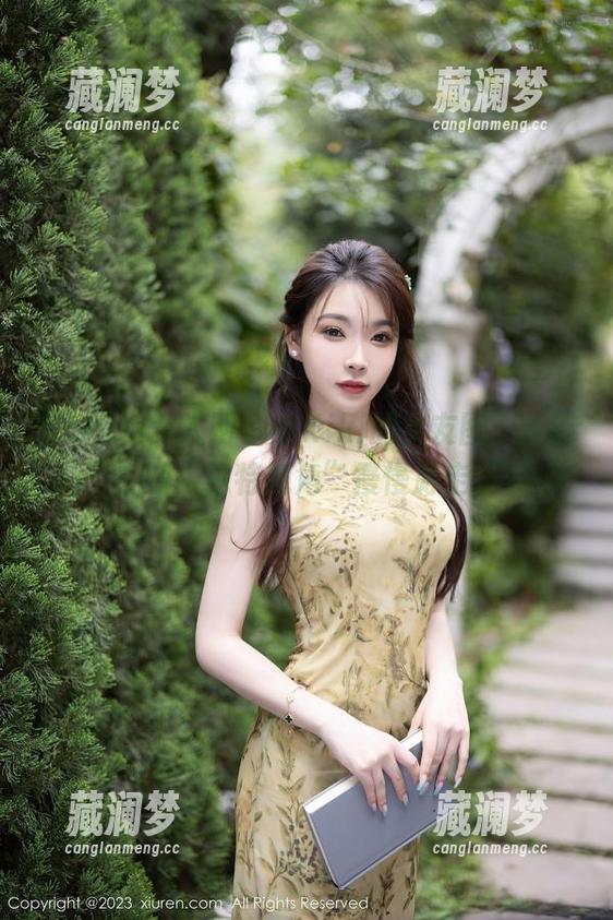 Xiuren秀人网 - 小Kiki的女友图，精选中的“独特视角”慢慢游走。