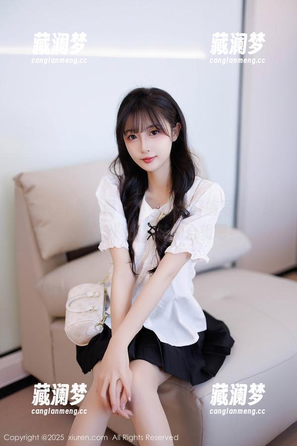 Xiuren秀人网 - 小纯子牛仔裤写真，这才是“穿”出风味的合辑吧？