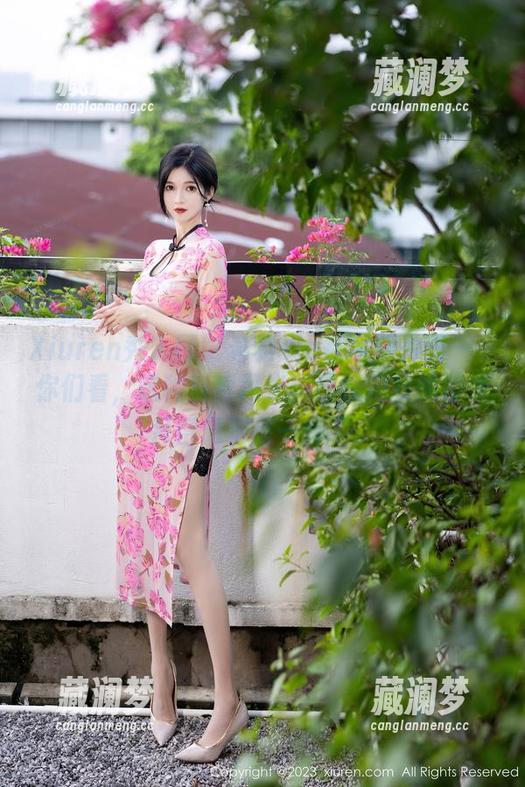 Xiuren秀人网-希雅sia Xiuren秀人网 - 希雅sia裸足照片集——你们看,这种自然风光,已经把我的脚崇拜得像明星一样了。