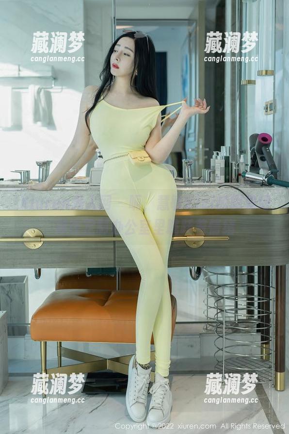 Xiuren秀人网-慧敏Vivi Xiuren秀人网 - 呃,慧敏Vivi的图集好像在定制办公室里跳跃着情绪