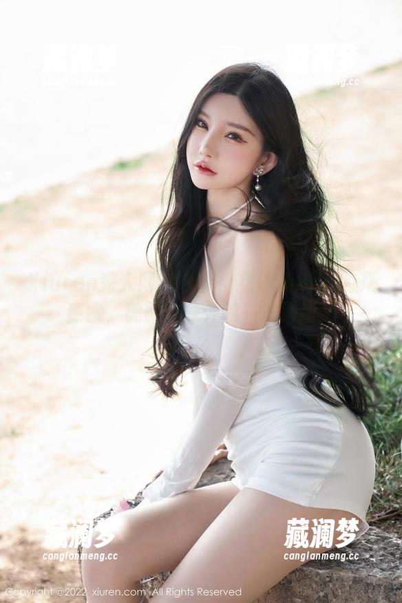 Xiuren秀人网-星子柒kiki Xiuren秀人网 - 合辑:星子柒kiki的死库水,美丽与意外的一次碰撞!