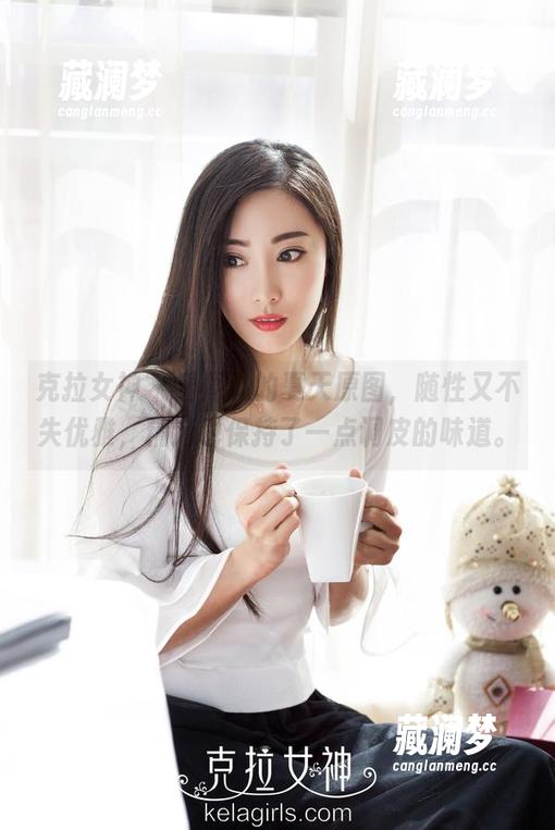 克拉女神 - 看周迪的夏天原图，随性又不失优雅，精选也保持了一点调皮的味道。