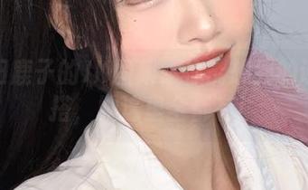 千反田鹿子的JK图集：你能想到的课堂穿搭，她这里全都有！