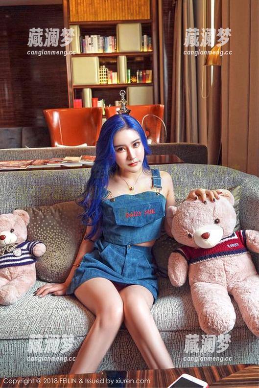 嗲囡囡-施忆佳KITTY 嗲囡囡 - 施忆佳KITTY再发力,裸足带来的不仅是光脚的爽,更是作品集的奶茶新口味!