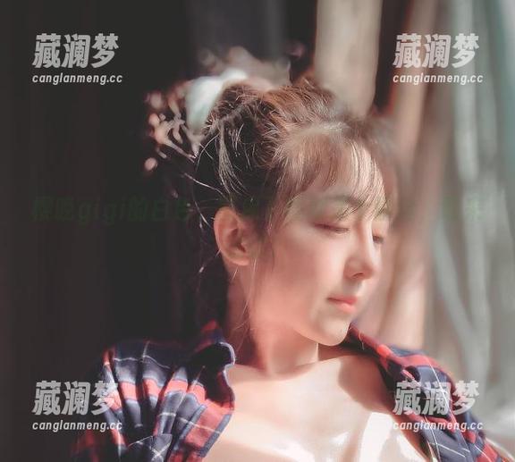樱晚gigi的白色，图库下载就是个冒险，敢来试试？