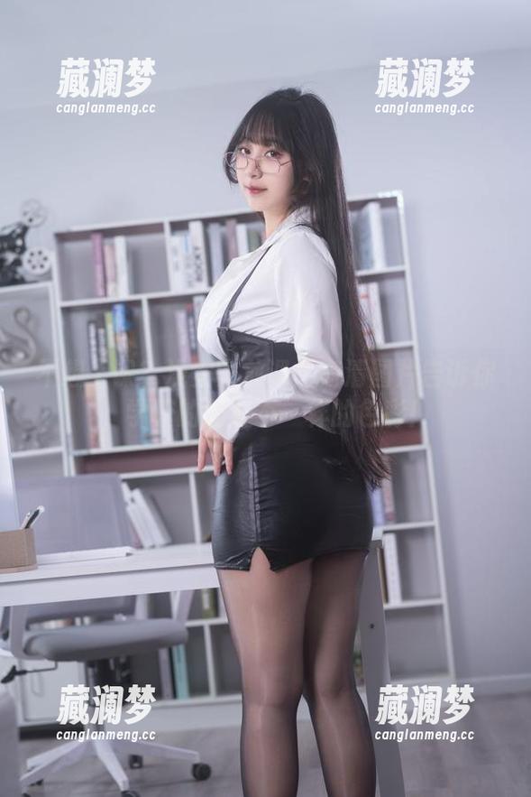 浅安安 不想上课?浅安安放课后高清图片告诉你,学校的确有不一样的色彩!