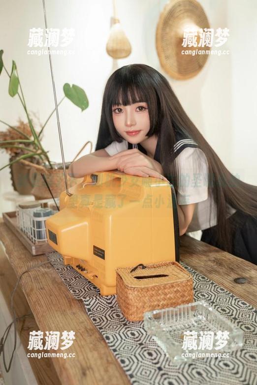 随便翻了下，爆机少女喵小吉的圣诞私拍里真是藏了一点小温存