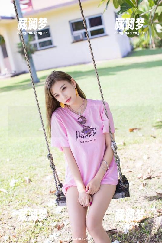 爱蜜社 - 菜鸟摄影师入门秘籍：妤薇Vivian，图库中最可爱的那一抹。