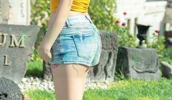 爱蜜社 – 最新分享！方子萱化身白裙女神，打算抓住哪个目光？