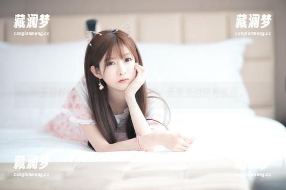 王羽杉的泳衣时刻，原图一览，无圣光的轻松氛围。