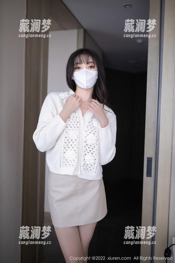 秀人网 - 周慕汐出道图包：谁能抗拒这种红裙的诱惑？我估计连镜子都要多看几眼吧。