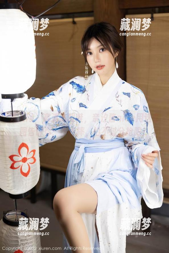 秀人网-奈汐酱nice 秀人网 - 高清高跟鞋,奈汐酱nice用这套图告诉你:不怕摔,怕不过分抢眼!