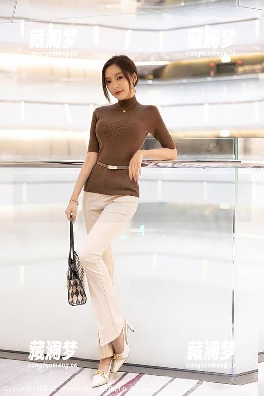 秀人网 - 李可儿黑色独奏：一组高清美图居然能让我动心！
