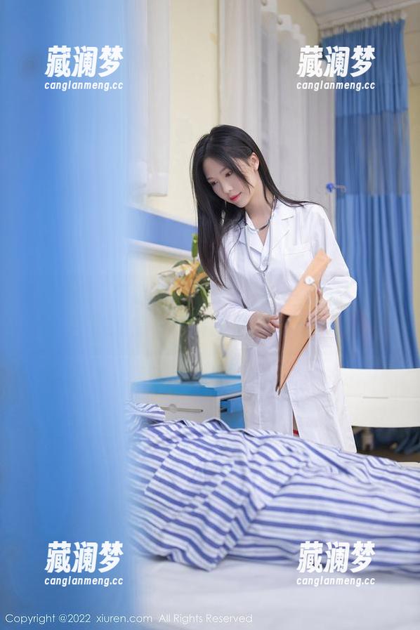 秀人网-美七 秀人网 - 精选美图:美七教你在酒店乱入小剧情,玩转拍照新境界!