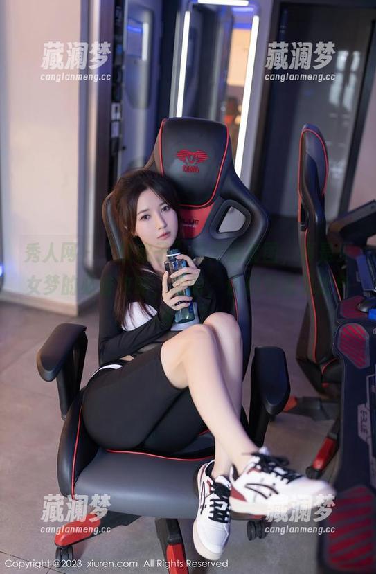 秀人网-软软子 秀人网 - “软软子”的高清套图,真是少女梦的必备攻略,哈哈,你们看得见这色彩吗?