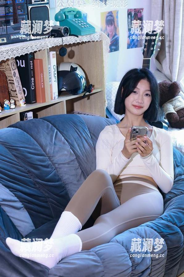 绮梦摄影-小艺 绮梦摄影 - 高清写真小艺在海边,沙子说,这才是我当模特的意味!