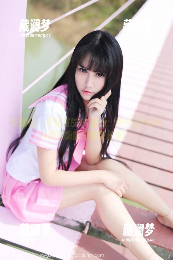 美媛馆 - 不偶然的JK图集：伊小七MoMo带你嗨翻短裙与长袜！