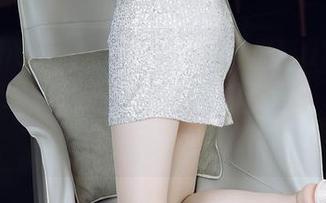 花漾show – 皇家肉丝由绮里嘉ula出品，高清原图就像一场莫名的辩论，大伙儿可以开始对话了。