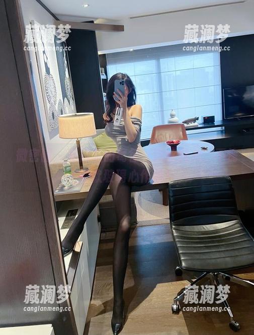 葛征 微密圈 - 私房里的葛征,肉丝魅力,不愧是款玻璃心作品!