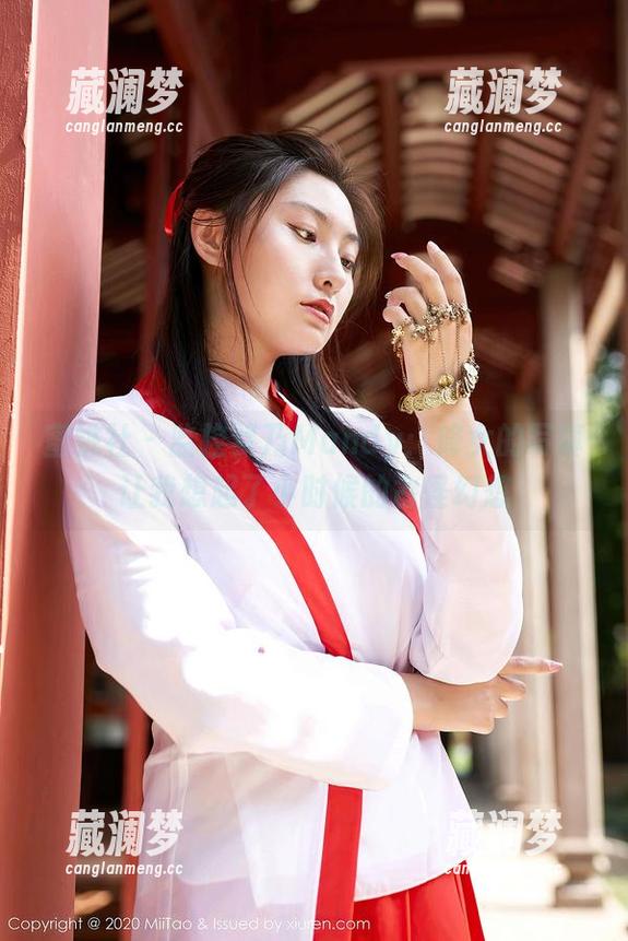 蜜桃社 - 监控梦乃Mandy：修女的写真让我想起了小时候的古怪幻想
