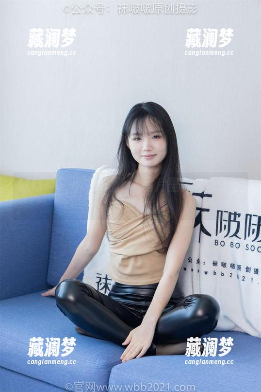 袜啵啵 - 小安戴面纱–图片里藏着些许欲言又止