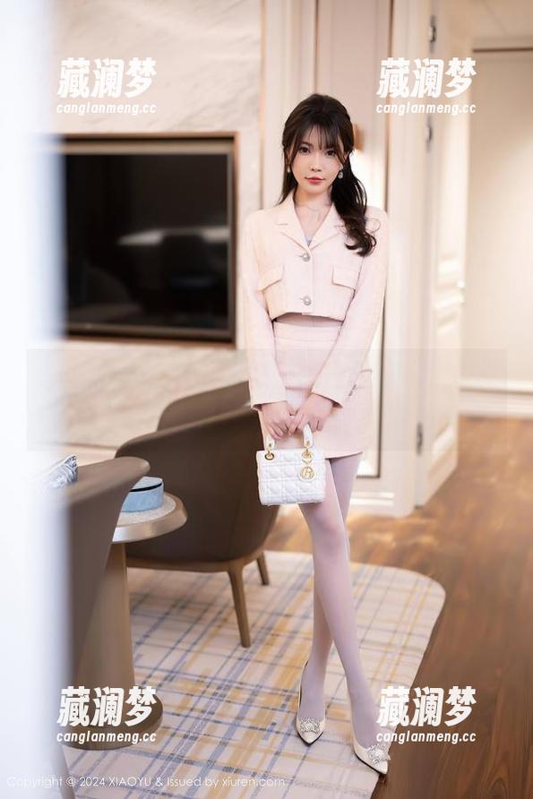 语画界-程程程 语画界 - 护士装加持,程程程的福利作品带你进入梦乡!