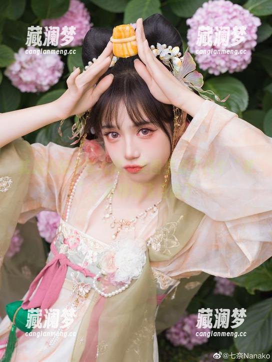 贰加六 贰加六的千雪九尾,美图里点了几个“赞”?我都放飞自我了