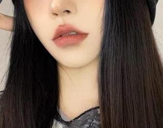 微密圈 – 哇，陈佩奇的全套红色兔子图包，看得我都想变身“兔子伯爵”了！