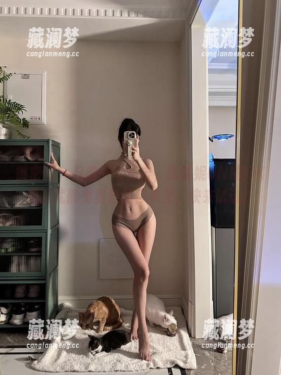 陈妮妮UNI 微密圈 - 只需一个点击,陈妮妮UNI的JK原图就能免费送到你手里,快来试试!
