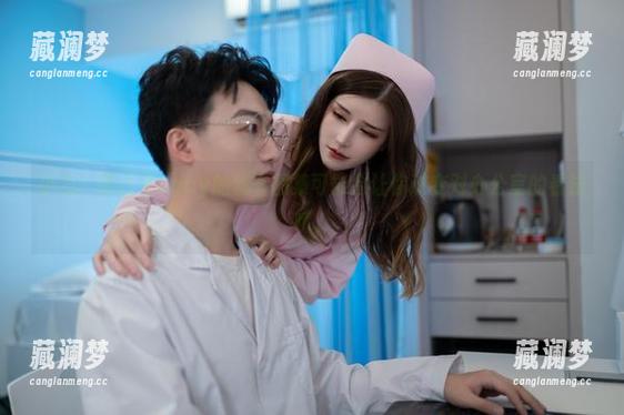 小心！鹿八岁baby的秘书图集可能会让你改变对办公室的看法哦。